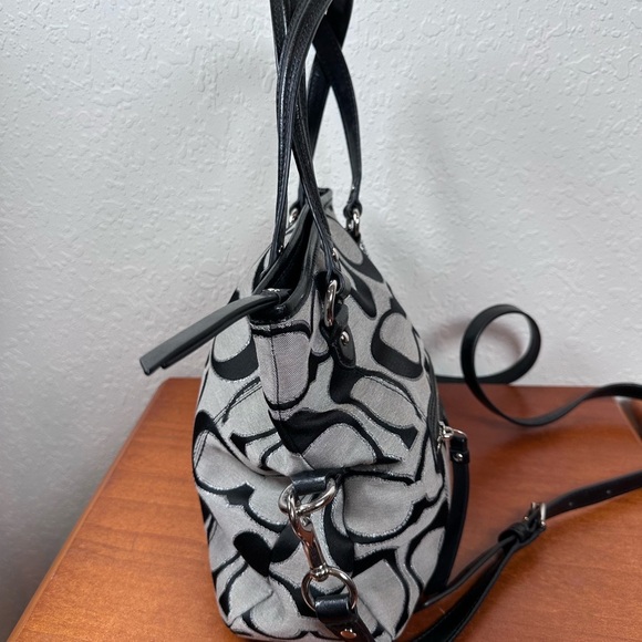Coach Black and Gray Signature Tote
Bag-Preowned - Picture 7 of 12